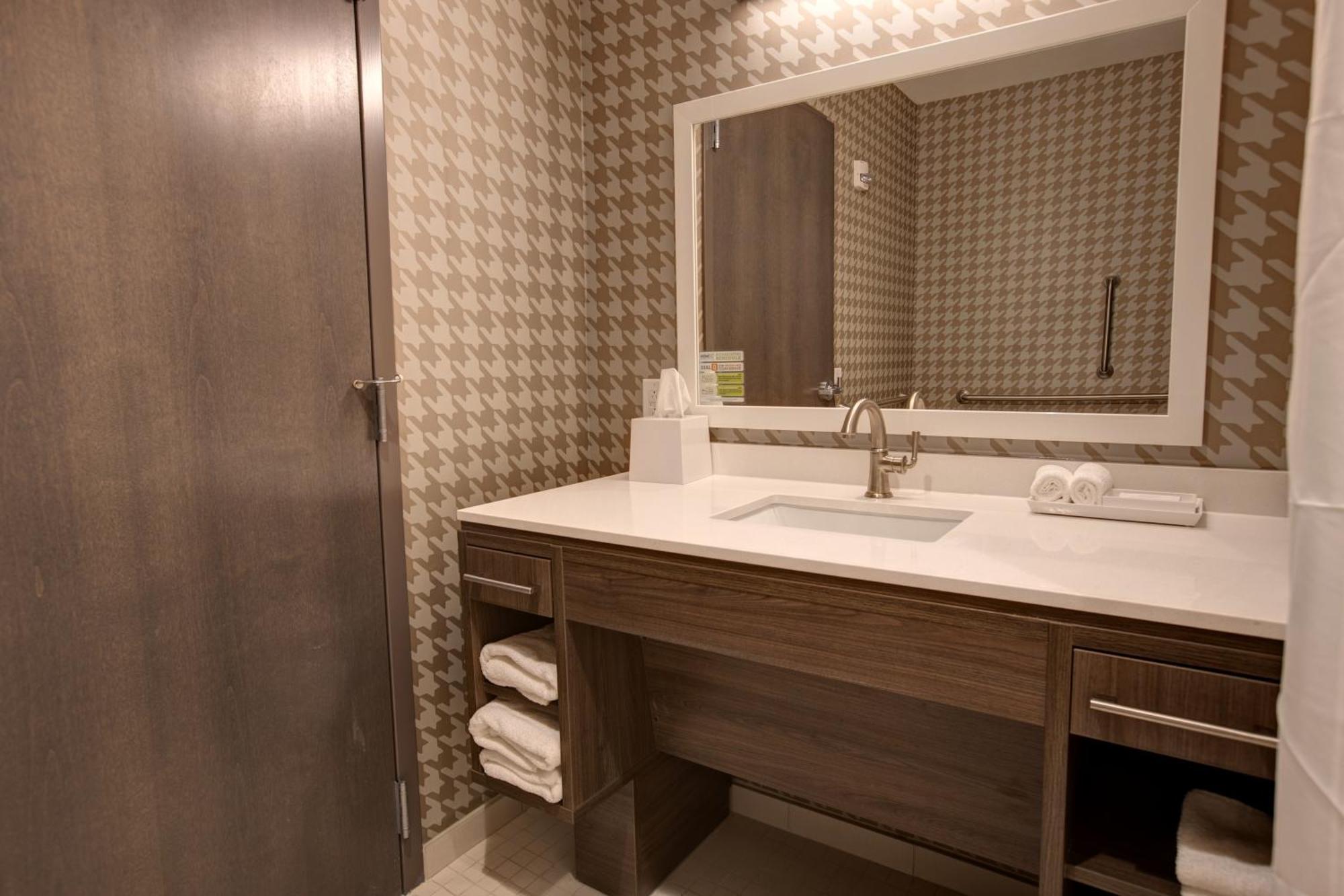 Home2 Suites By Hilton Charlotte Uptown Buitenkant foto